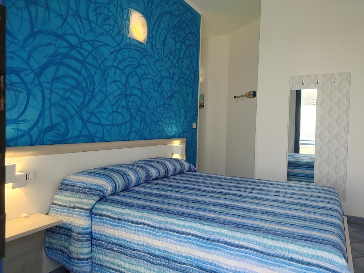 Bed&breakfast Delfino Blu Torre Vado Eksteriør bilde